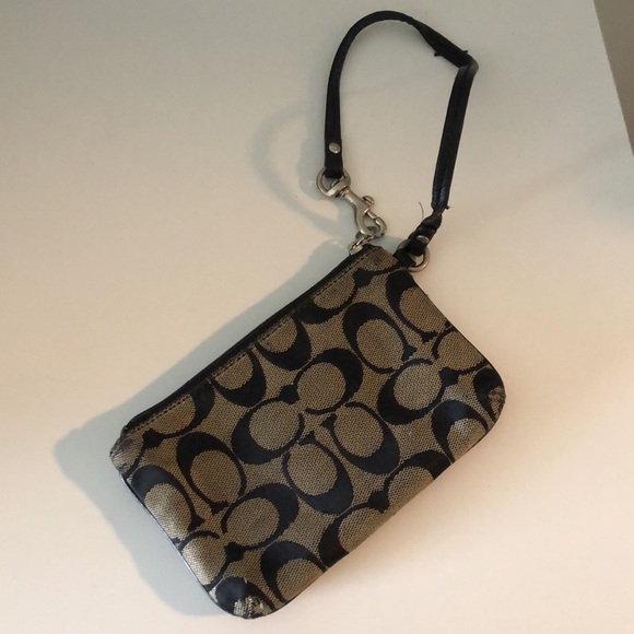 Coach wristlet - Picture 2 of 3